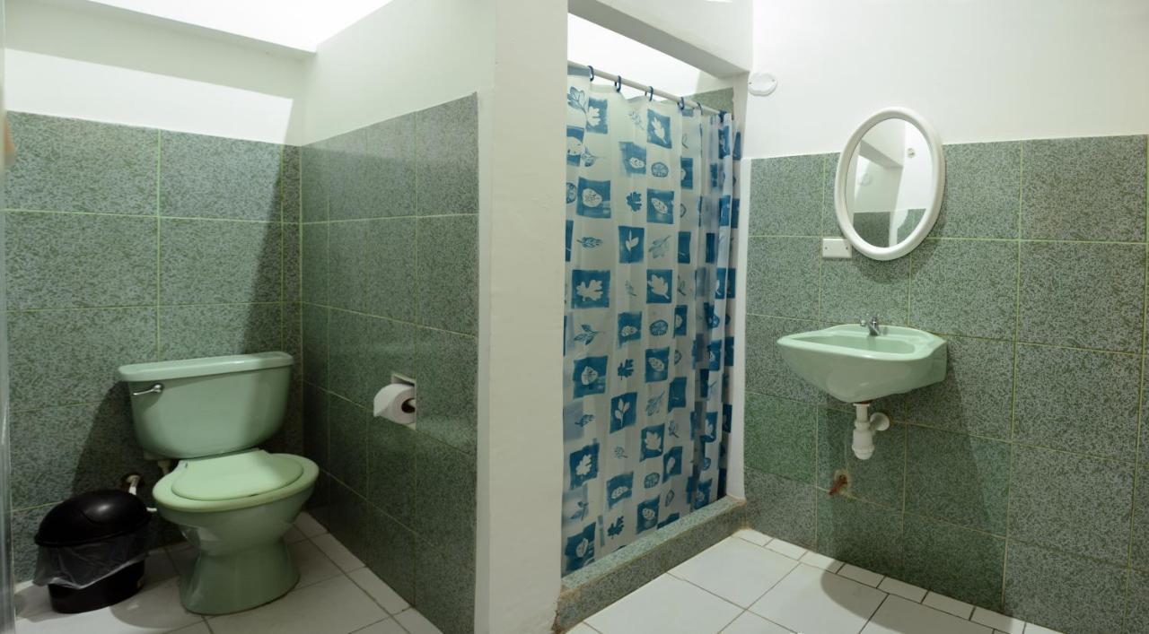 Hostal Casa Blanca 塔拉波托 外观 照片